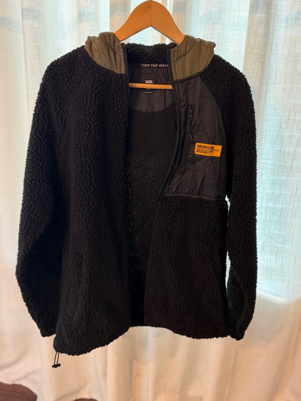 Vans men’s ' Black Sherpa Fleece Jacket with Hood